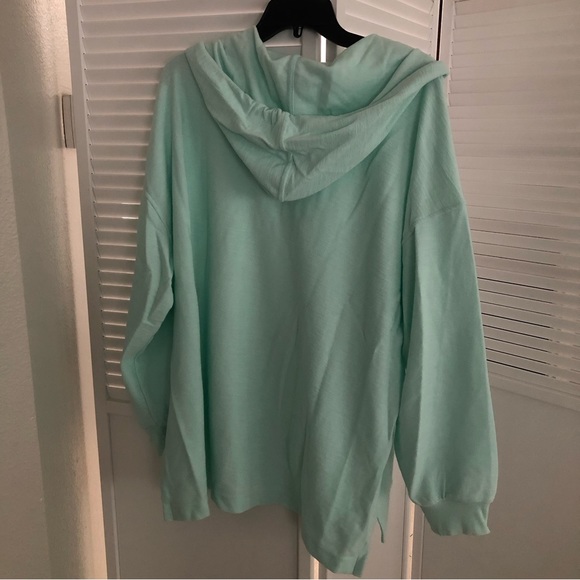Old Navy V-Neck Pullover Hoodie Large NWT - Picture 2 of 3